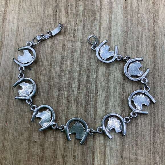 SJ Horseshoe Horse Head Iridescent Mother of Pearl Silver Tone Bracelet - Picture 8 of 8